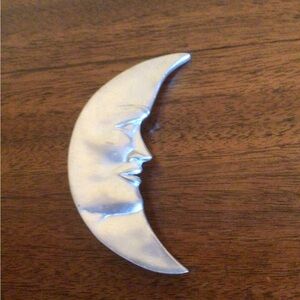 Seagull Pewter Crescent Moon Face Brooch